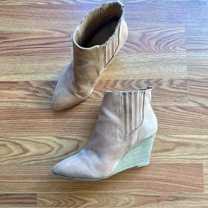 Women’s Caramel Wedge Bootie Size 8